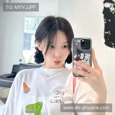 万桢翼